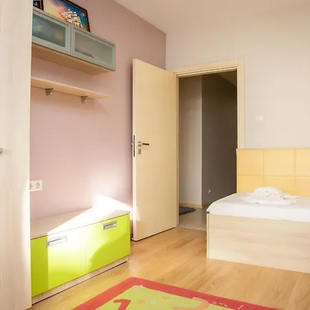 2Bd Apartment In The Centre Of Burgas Apartment *