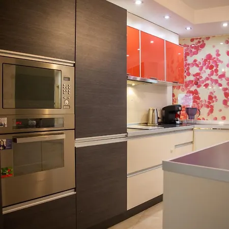 2Bd Apartment In The Centre Of Burgas アパート
