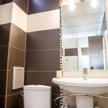 2Bd Apartment In The Centre Of Burgas アパート